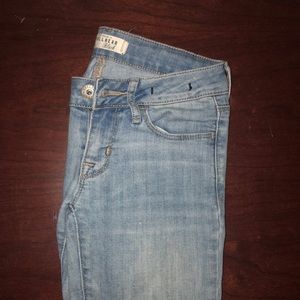 Size 0 bullhead jeans